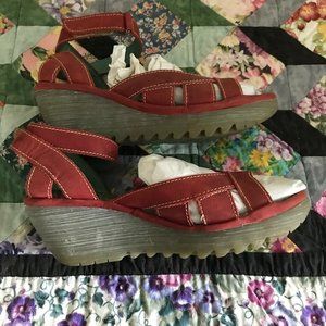 FLY LONDON Yossa Red leather Wedge Sandal, 40, super comfy yet stylish, strappy